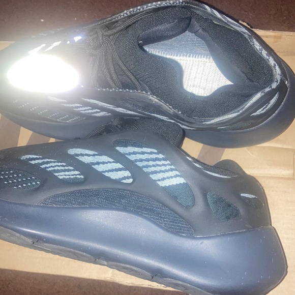 Yeezy 700